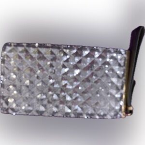 Unique Silver Shimmering Costume Diamond Pattern Clutch